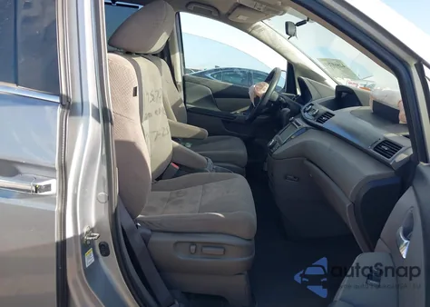 2016 Honda Odyssey Se from USA, damaged, VIN 5FNRL5H32GB112157